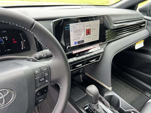 New 2026 Toyota Camry SE FWD image 20