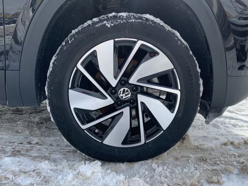 Used 2024 Volkswagen Atlas SE image 28