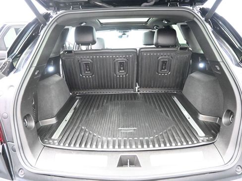 Used 2021 Cadillac XT5 Premium Luxury image 12