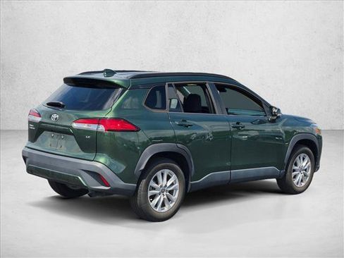 Used 2022 Toyota Corolla Cross LE FWD image 5