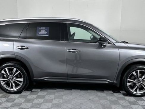 Certified 2024 INFINITI QX60 Luxe image 9