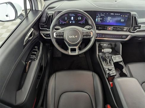 Used 2023 Kia Sportage EX image 14
