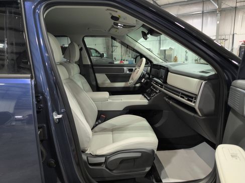 Used 2025 Hyundai Santa Fe SEL image 16