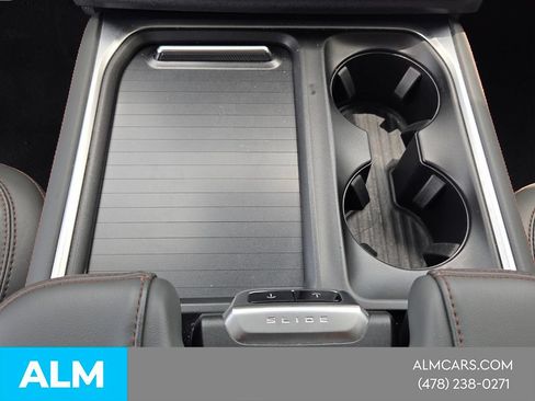 Used 2025 Ford Expedition Active AWD/4WD image 21