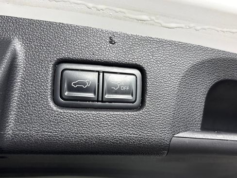 Used 2025 Kia Telluride S FWD image 23