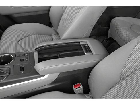Used 2024 Toyota Highlander XSE AWD/4WD image 12