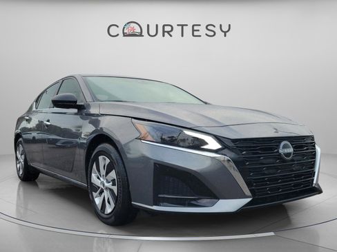 Certified 2025 Nissan Altima 2.5 S image 7