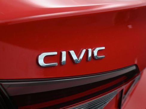 Used 2025 Honda Civic Sport image 41