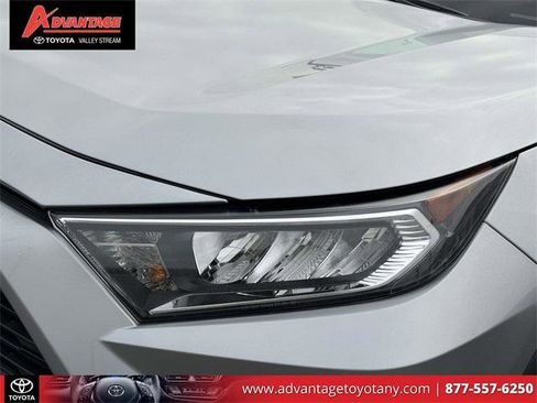 Certified 2021 Toyota RAV4 XLE Premium image 7
