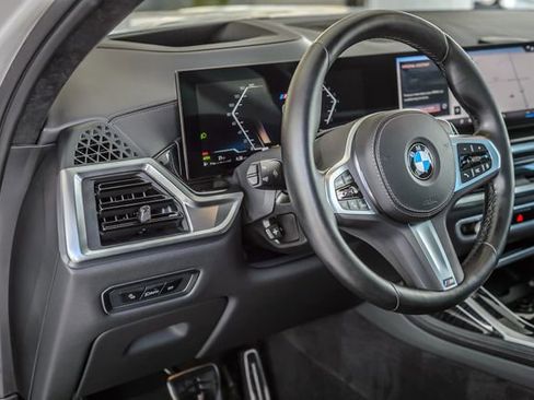 Used 2024 BMW X7 xDrive40i w/ Executive Package AWD/4WD image 29