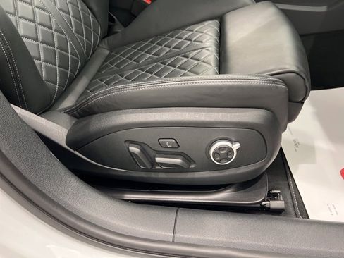 Used 2024 Audi S4 Premium Plus w/ Premium Plus Package image 22