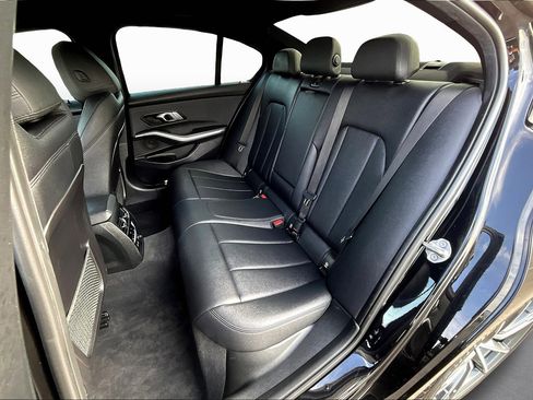 Used 2019 BMW 330i Sedan w/ Premium Package image 27