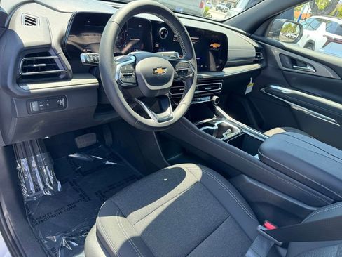 New 2026 Chevrolet Traverse LT FWD image 16