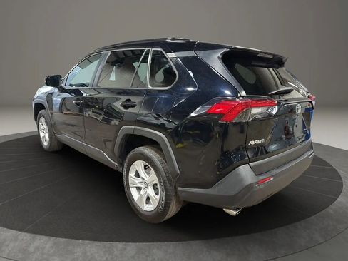 Used 2021 Toyota RAV4 XLE FWD image 7