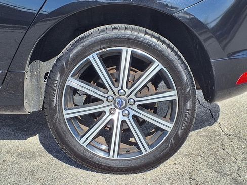 Used 2015 Volvo XC60 T5 w/ Climate Package image 6