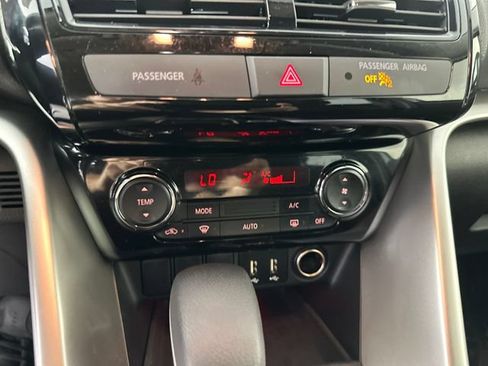 Used 2024 Mitsubishi Eclipse Cross LE AWD/4WD image 17