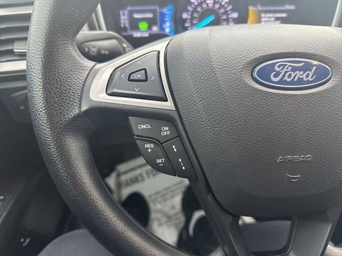 Certified 2019 Ford Fusion SE image 30