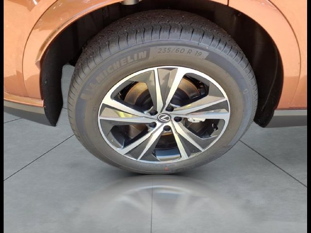 Certified 2025 Lexus RX 350 Premium w/ Accessory Package AWD/4WD image 7