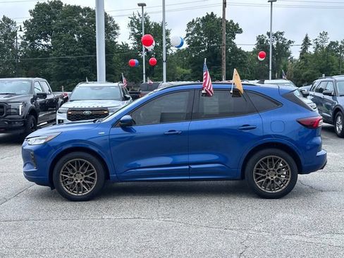 Certified 2023 Ford Escape ST-Line Select w/ Tech Pack #2 AWD/4WD image 4