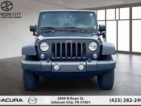Used 2017 Jeep Wrangler Unlimited Sport AWD/4WD image 3