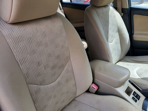 Used 2011 Toyota RAV4 2WD w/ Base L4 Extra Value Pkg image 39