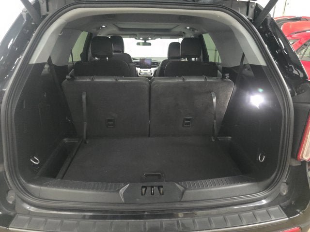 Certified 2023 Ford Explorer XLT w/ Equipment Group 202A AWD/4WD image 11