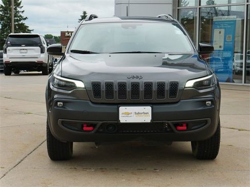 Used 2022 Jeep Cherokee Trailhawk image 2