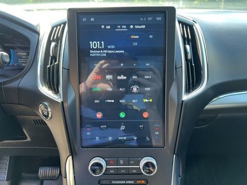 Used 2022 Ford Edge Titanium image 21