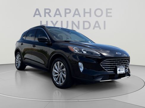 Used 2022 Ford Escape Titanium w/ Titanium Elite Package AWD/4WD image 7