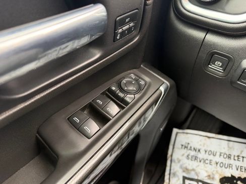 Used 2021 GMC Sierra 3500 AT4 w/ AT4 Premium Plus Package image 21