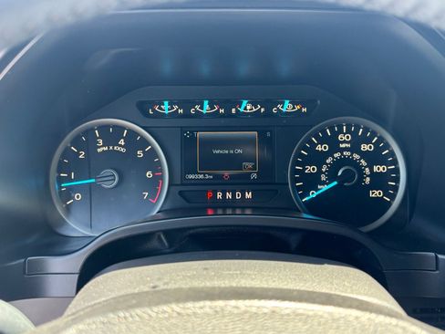 Used 2018 Ford F150 XLT w/ Equipment Group 302A Luxury AWD/4WD image 15