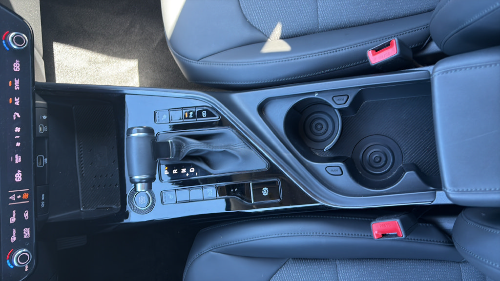 Used 2023 Kia Niro EX FWD image 14