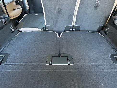 New 2026 Volvo XC90 T8 Plus w/ Protection Package Premier image 18