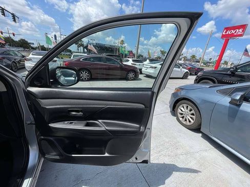 Used 2020 Mitsubishi Outlander SEL FWD image 14