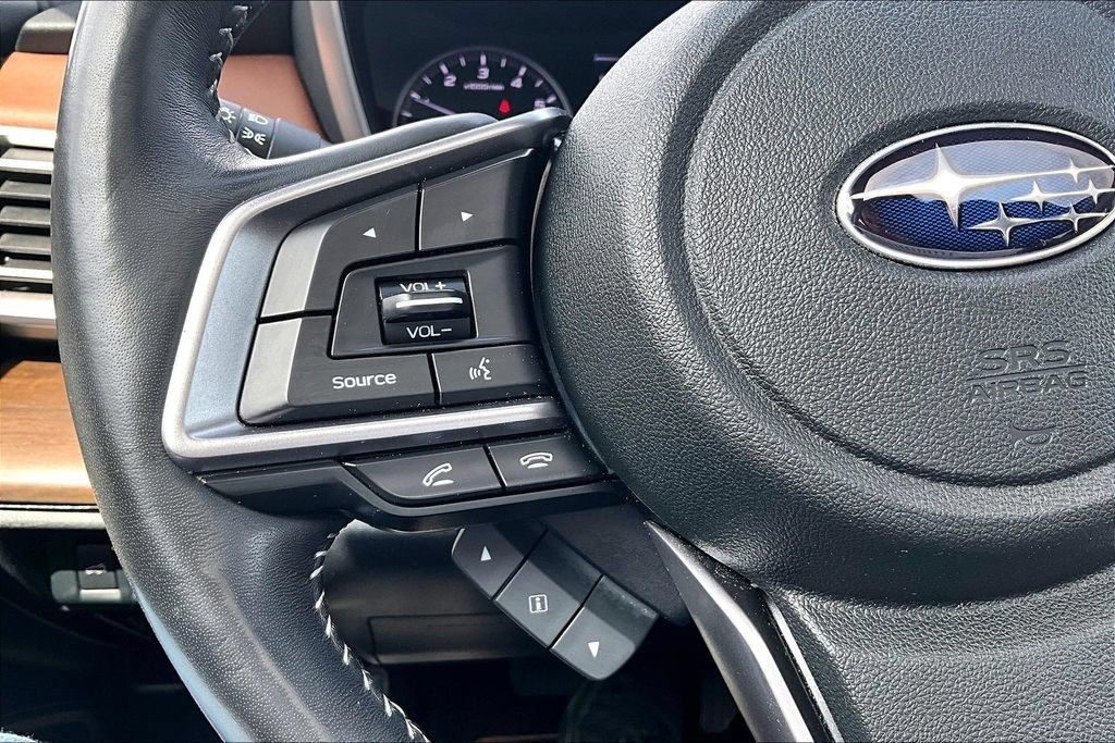 Used 2021 Subaru Outback Touring AWD/4WD image 12