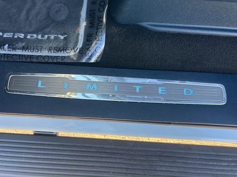 Used 2022 Ford F350 Limited image 17