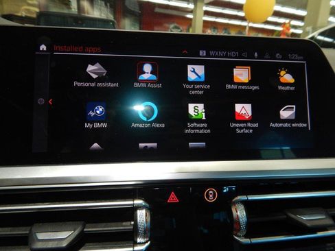 Used 2021 BMW 330i xDrive Sedan w/ Premium Package image 29