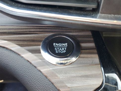 Used 2023 Ford Explorer Limited image 28