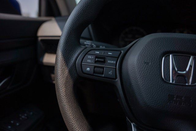 Used 2025 Honda CR-V EX image 17