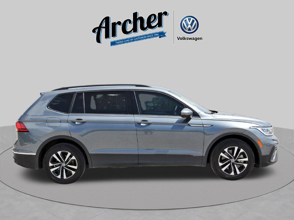 Used 2023 Volkswagen Tiguan S w/ Driver Assistance Package FWD image 3