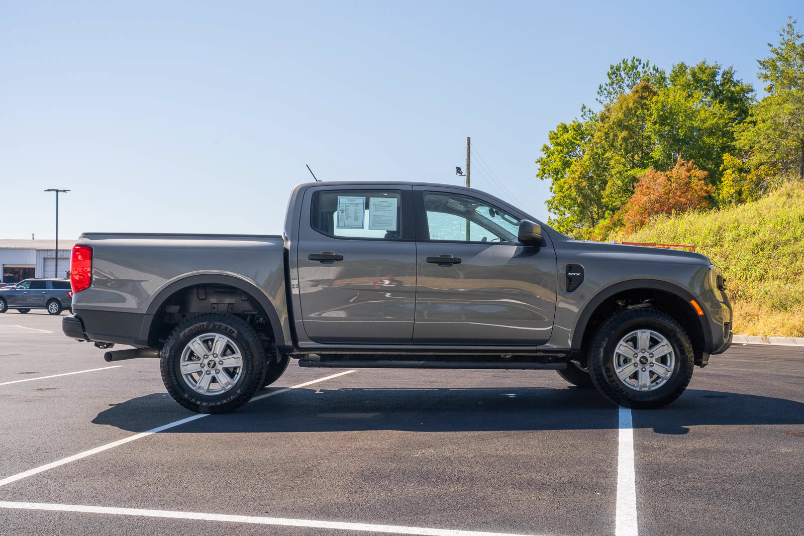 Used 2025 Ford Ranger XL w/ Trailer Tow Package RWD image 8