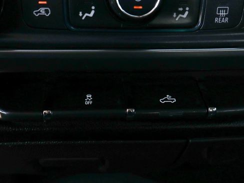 Used 2018 Chevrolet Silverado 1500 LT w/ All Star Edition image 35