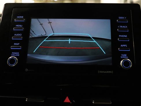 Used 2022 Toyota Camry LE image 37