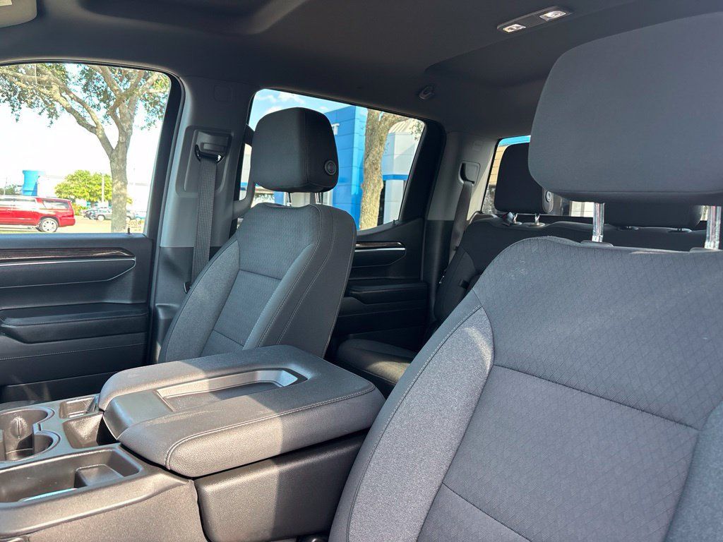 Used 2025 GMC Sierra 1500 Elevation AWD/4WD image 12