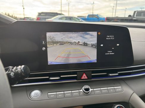 Used 2024 Hyundai Elantra SEL image 20