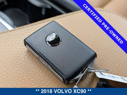Used 2018 Volvo XC90 T5 Momentum w/ Convenience Package FWD image 38