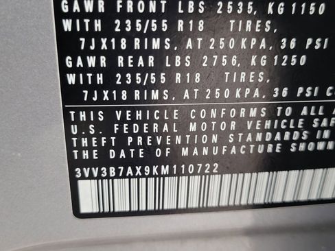 Used 2019 Volkswagen Tiguan SEL image 33