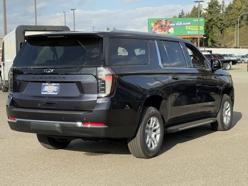 New 2026 Chevrolet Suburban LT w/ Comfort Package image 5