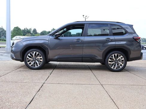 New 2026 Subaru Forester Touring AWD/4WD image 3
