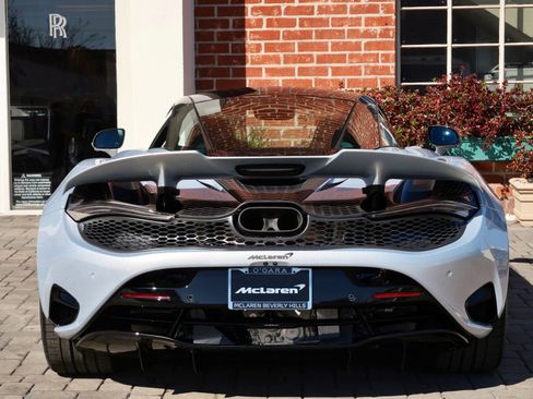 New 2026 McLaren 750S RWD image 5